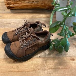 Kids Keen leather shoes